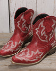 Gazelle™ - Women's V-cut Western Boots